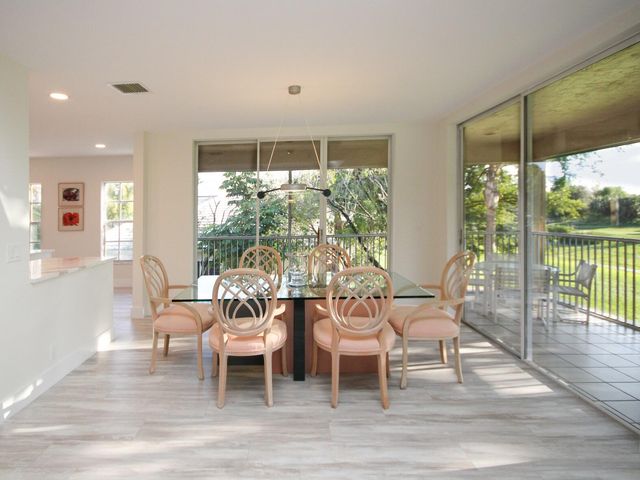11877 Pebblewood Drive 202, Wellington, FL 33414