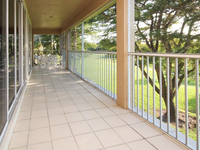 11877 Pebblewood Drive 202, Wellington, FL 33414