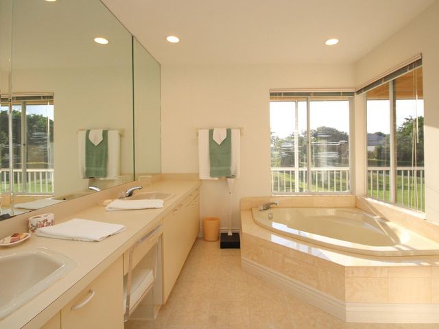 11877 Pebblewood Drive 202, Wellington, FL 33414
