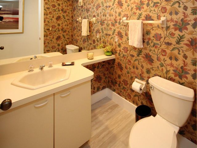 11877 Pebblewood Drive 202, Wellington, FL 33414