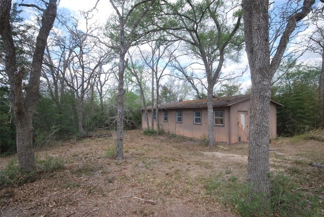 6911 Fm 532, Gonzales, TX 78629