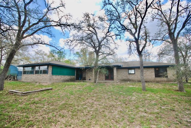 6911 Fm 532, Gonzales, TX 78629