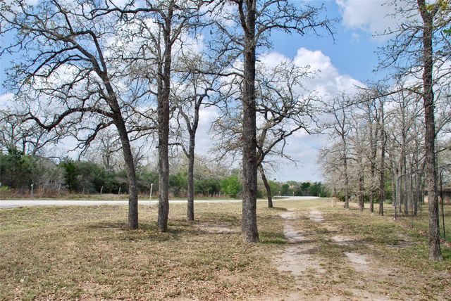 6911 Fm 532, Gonzales, TX 78629