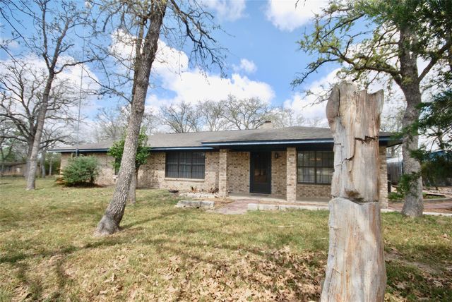 6911 Fm 532, Gonzales, TX 78629