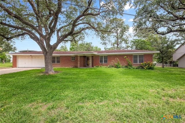 406 Wagner Way, Victoria, TX 77904