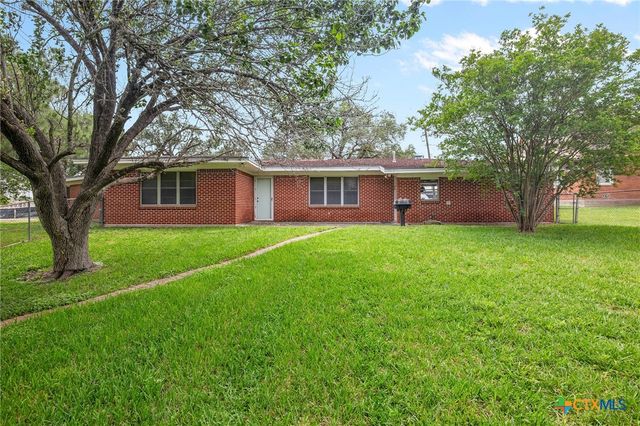 406 Wagner Way, Victoria, TX 77904