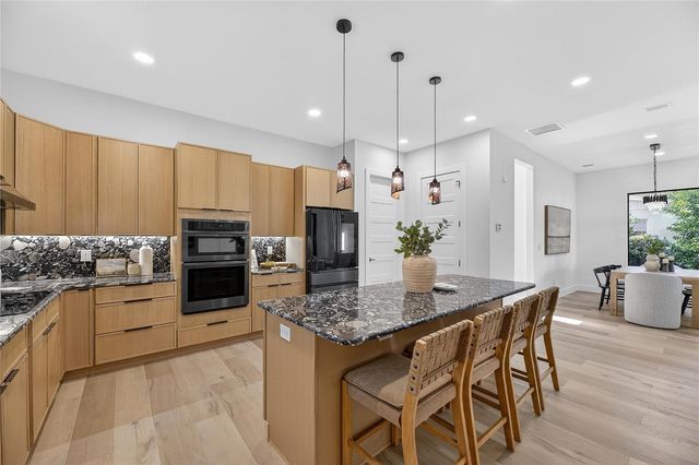 2335 OAK TERRACE, Sarasota, FL 34231