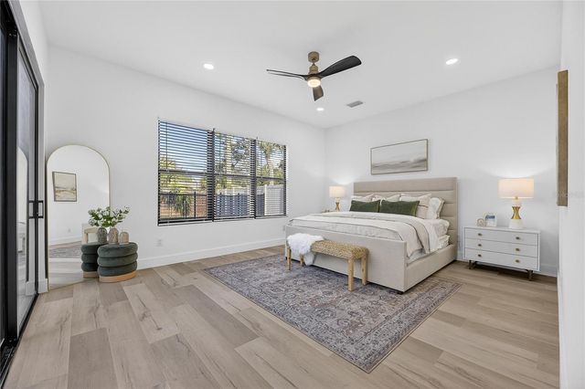 2335 OAK TERRACE, Sarasota, FL 34231