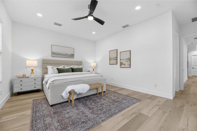 2335 OAK TERRACE, Sarasota, FL 34231