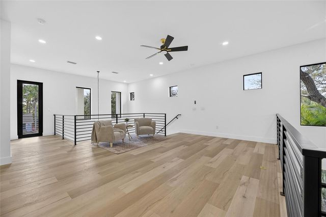 2335 OAK TERRACE, Sarasota, FL 34231