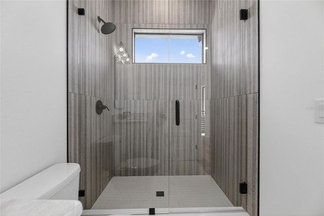 2335 OAK TERRACE, Sarasota, FL 34231