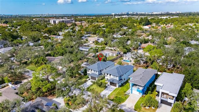 2335 OAK TERRACE, Sarasota, FL 34231