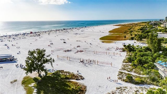 2335 OAK TERRACE, Sarasota, FL 34231