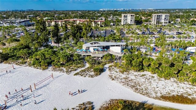 2335 OAK TERRACE, Sarasota, FL 34231