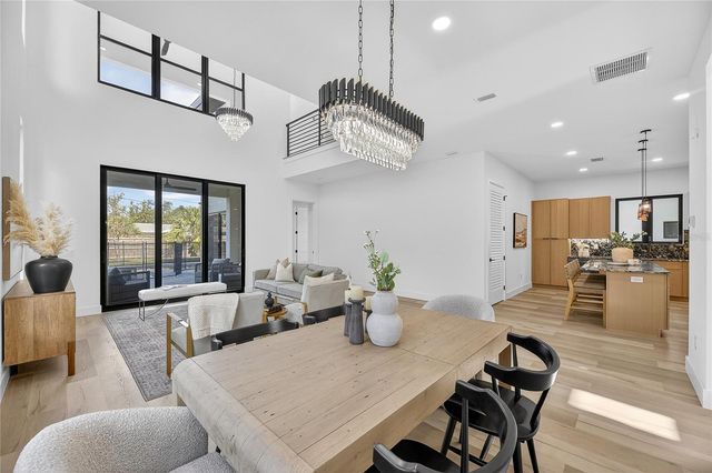 2335 OAK TERRACE, Sarasota, FL 34231