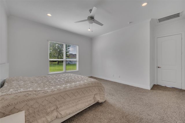 6038 Leeward Island Drive, Conroe, TX 77304