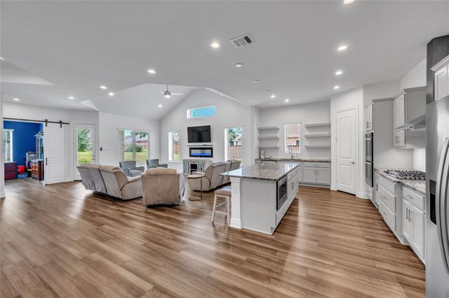 6038 Leeward Island Drive, Conroe, TX 77304