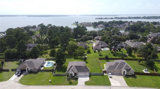 6038 Leeward Island Drive, Conroe, TX 77304