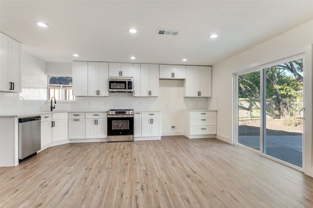 13349 Belfield Drive, Farmers Branch, TX 75234