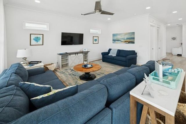 1478 Seaside Circle, Navarre, FL 32566