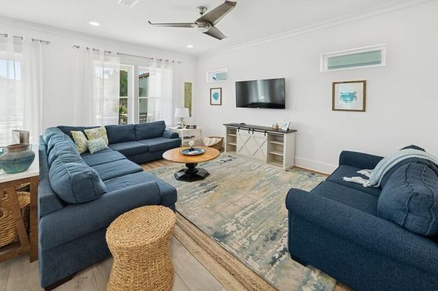 1478 Seaside Circle, Navarre, FL 32566