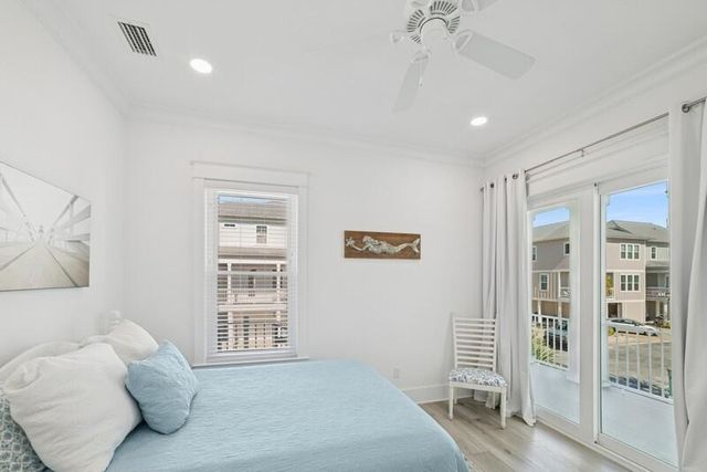 1478 Seaside Circle, Navarre, FL 32566