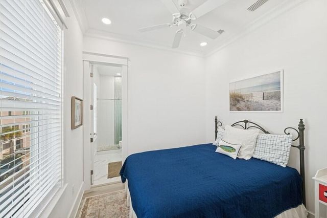 1478 Seaside Circle, Navarre, FL 32566