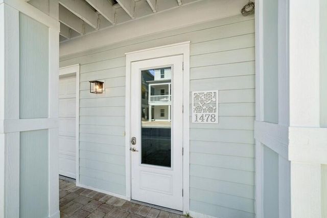 1478 Seaside Circle, Navarre, FL 32566