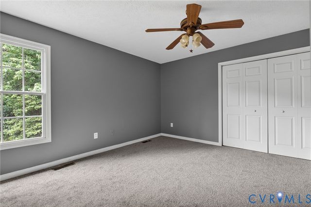 17200 Jolly Rd, Disputanta, VA 23842