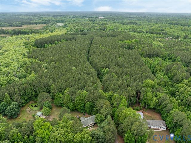 17200 Jolly Rd, Disputanta, VA 23842
