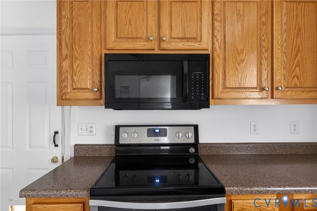 17200 Jolly Rd, Disputanta, VA 23842