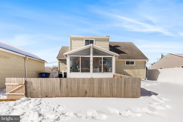 82 CHARLES BOSSERT DR, Bordentown, NJ 08505