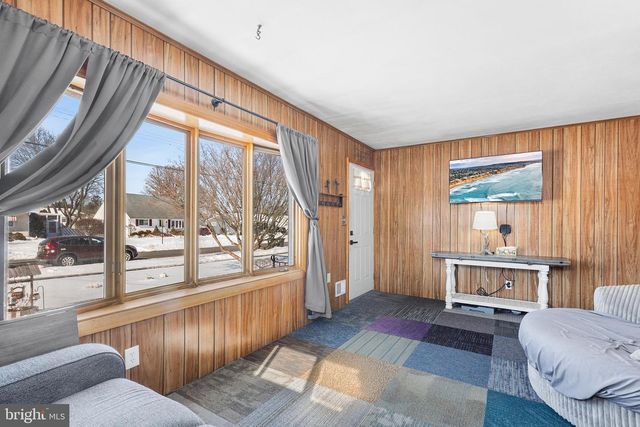 82 CHARLES BOSSERT DR, Bordentown, NJ 08505