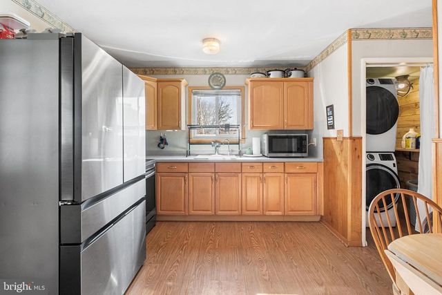 82 CHARLES BOSSERT DR, Bordentown, NJ 08505