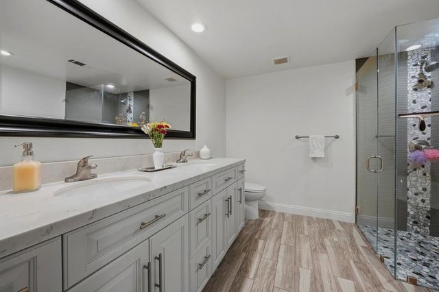 31 Camisa Lane, Palm Desert, CA 92260