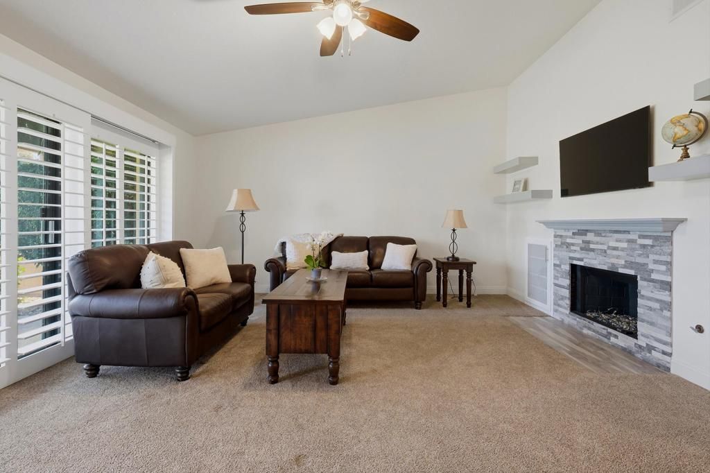 Image 14 of property listing at 31 Camisa Lane, Palm Desert, CA 92260