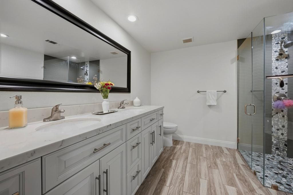 Image 20 of property listing at 31 Camisa Lane, Palm Desert, CA 92260