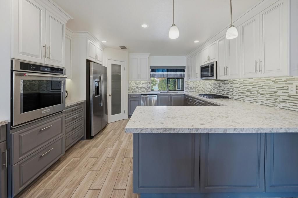 Image 4 of property listing at 31 Camisa Lane, Palm Desert, CA 92260