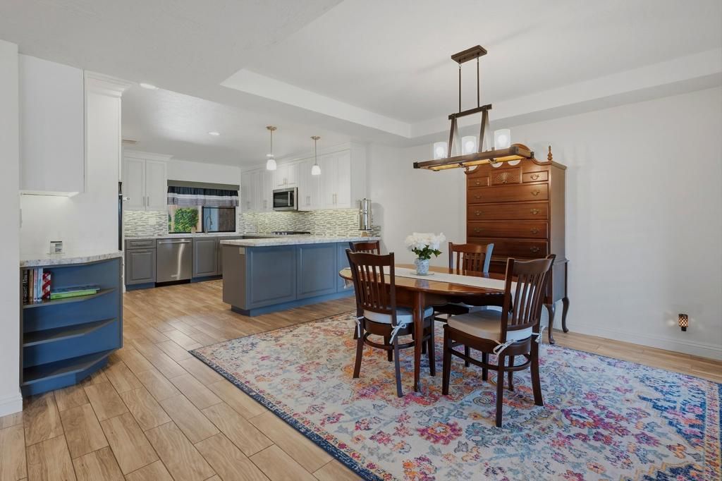 Image 5 of property listing at 31 Camisa Lane, Palm Desert, CA 92260