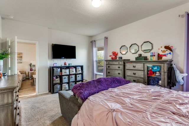 268 Cuban Emerald, San Antonio, TX 78253