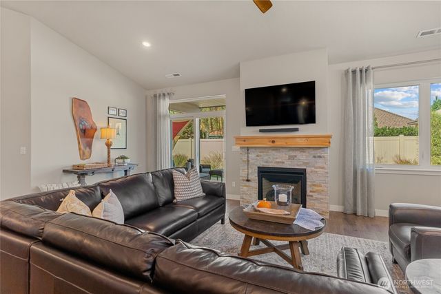 905 N M Loop Drive SW, Quincy, WA 98848