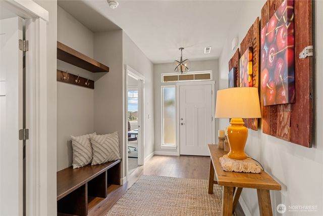 905 N M Loop Drive SW, Quincy, WA 98848