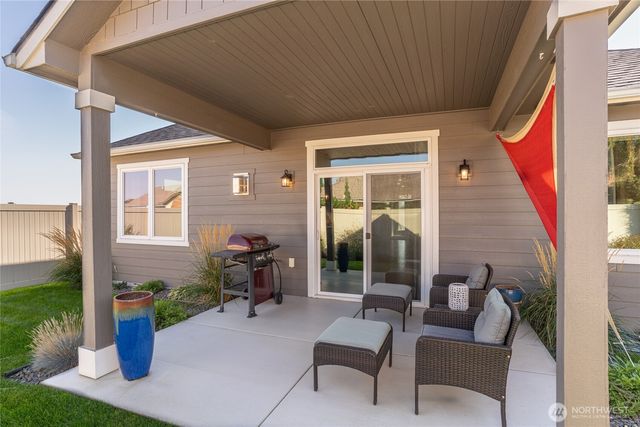 905 N M Loop Drive SW, Quincy, WA 98848