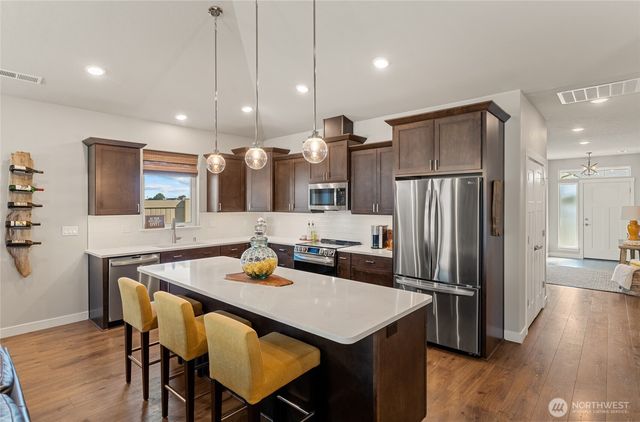 905 N M Loop Drive SW, Quincy, WA 98848