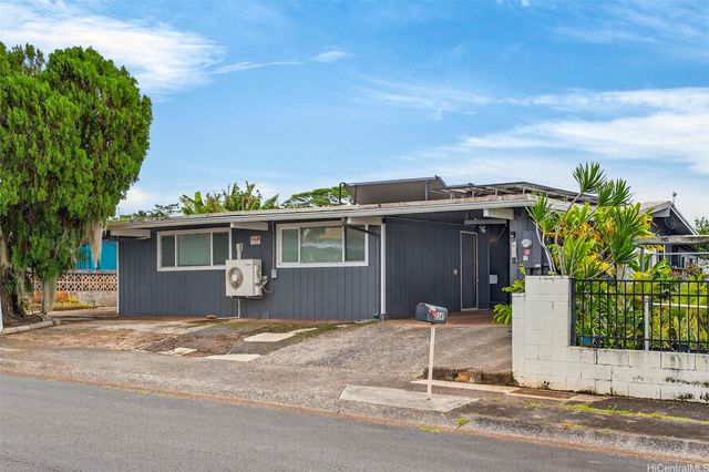 2349 Akalakala Street, Pearl City, HI 96782