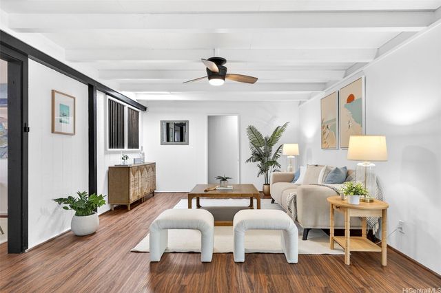 2349 Akalakala Street, Pearl City, HI 96782
