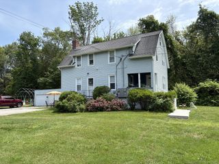 7 Tiffany Avenue, Waterford, CT 06385