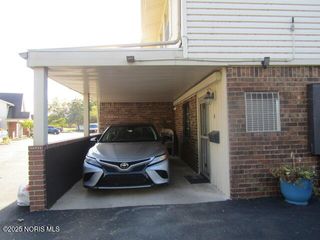 6818 Fenwyck Road, Apt 14, Maumee, OH 43537