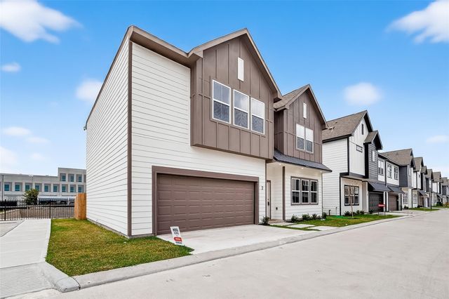 6702 Metro Blvd 2, Houston, TX 77083