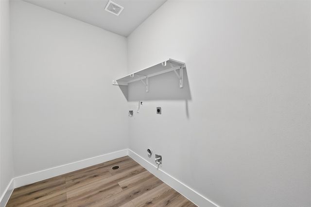 6702 Metro Blvd 2, Houston, TX 77083